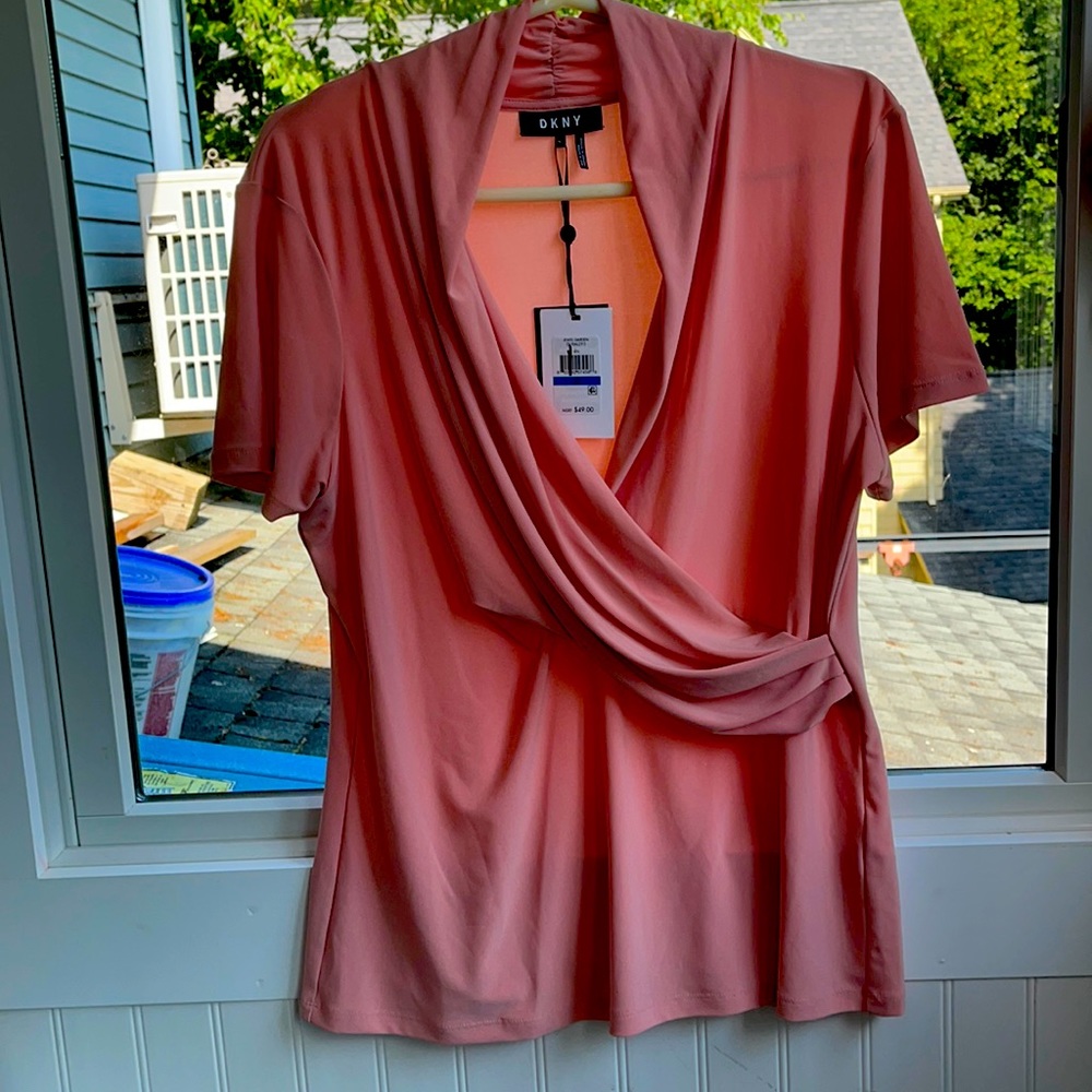 D K N Y Wms blouse NWT